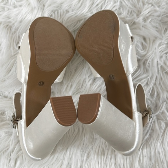LULUS Crushest White Satin Rhinestone Ankle-Strap Chunky Heels Size 8.5 NEW - Picture 13 of 15
